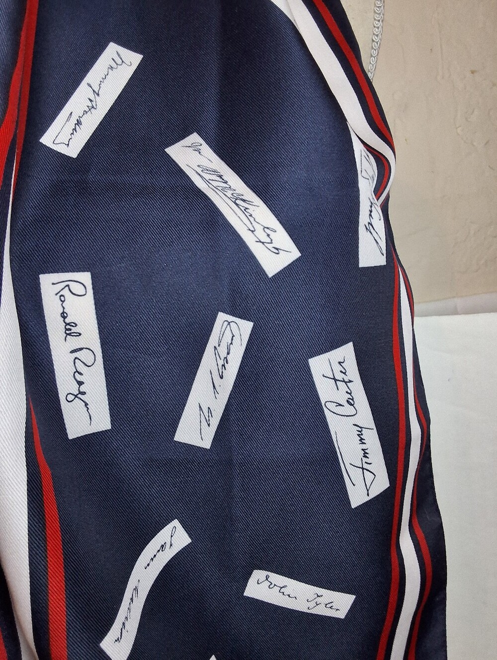 Vintage Millicent The Presidents Scarf Navy Red White Patriotic Signature Print - Picture 5 of 10